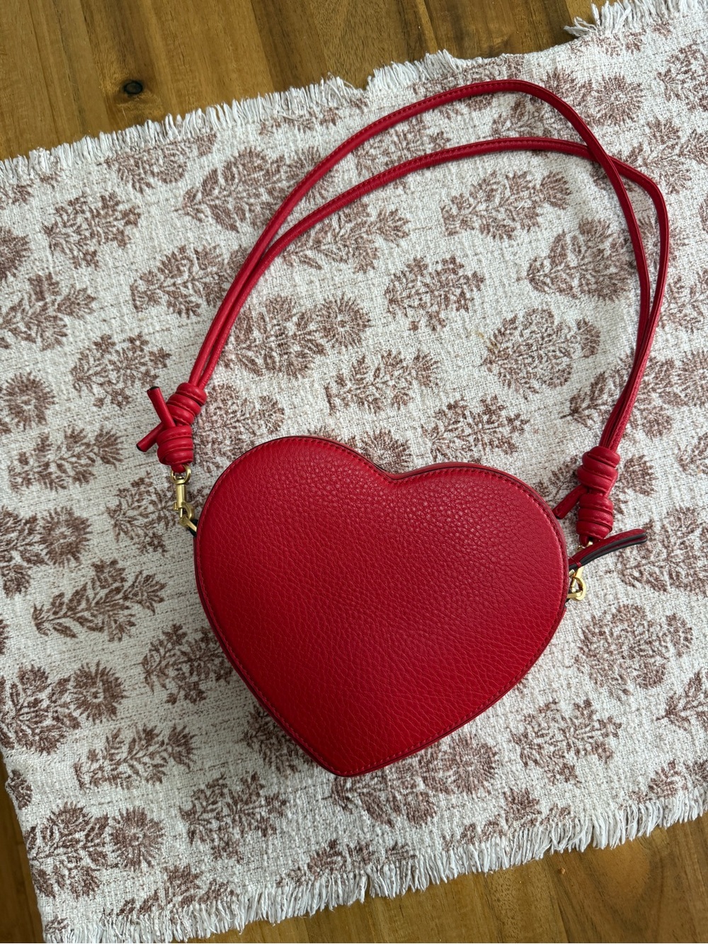 Vera Bradley Verona Red Heart Bag with adjustable strap - Leather